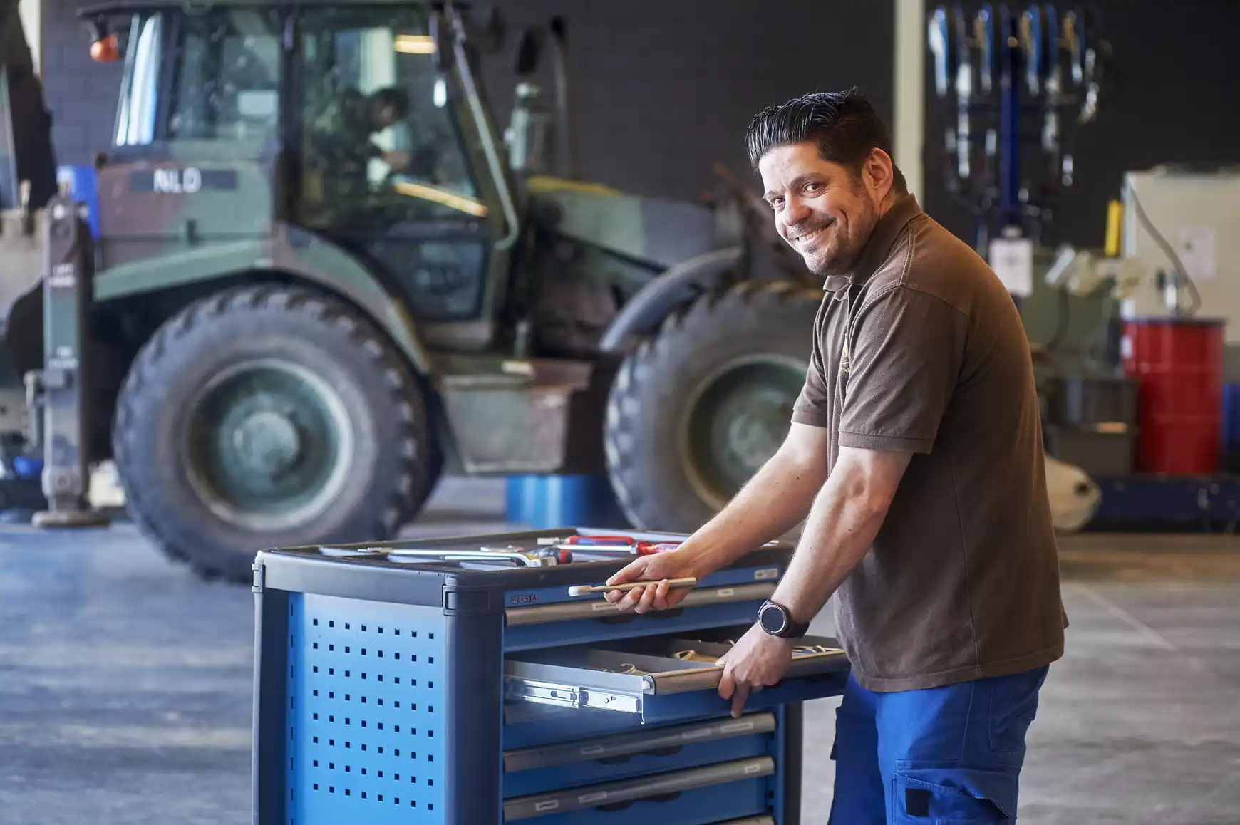 Koen op zijn werkplek