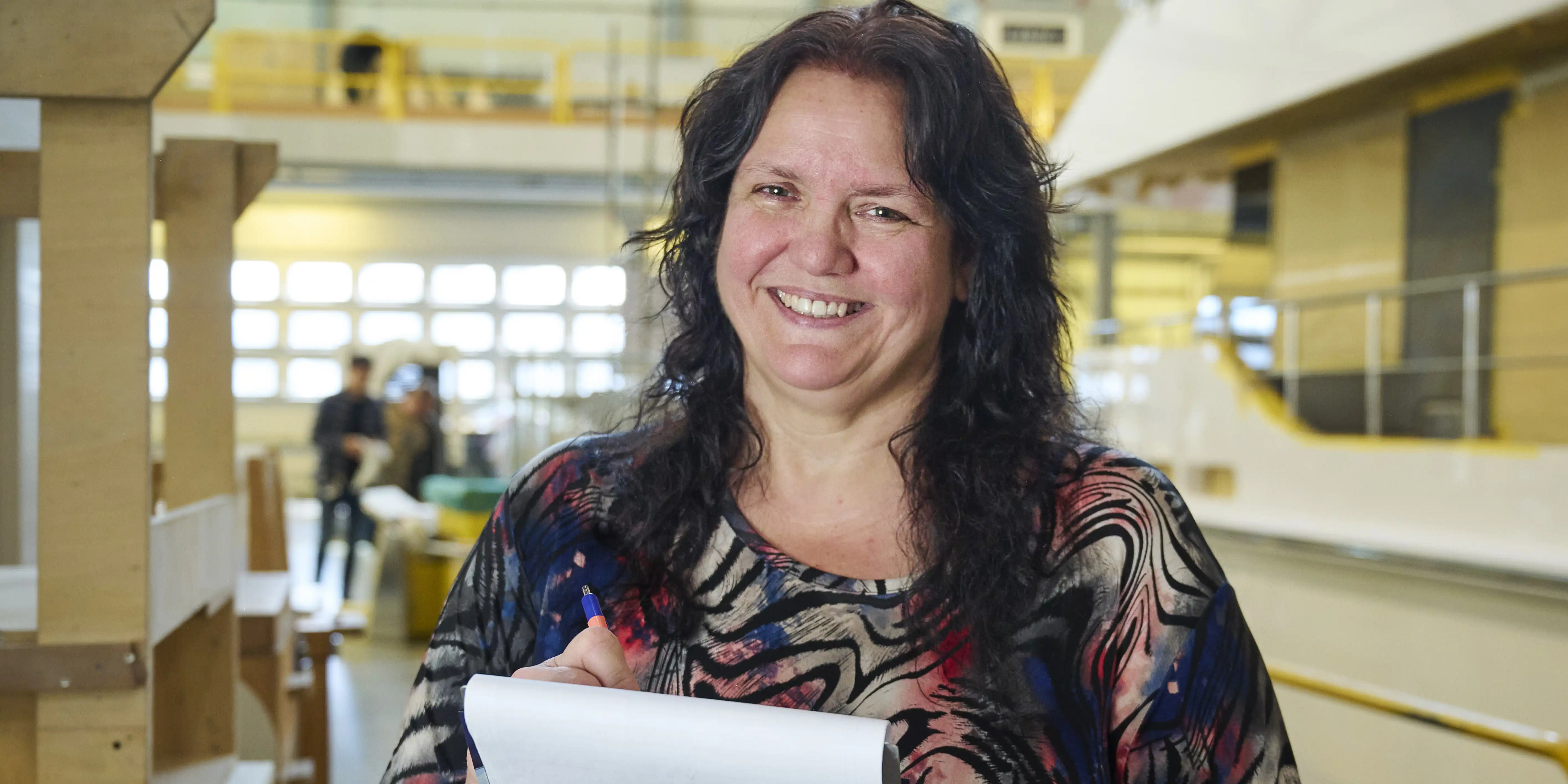 Margreet op haar werkplek