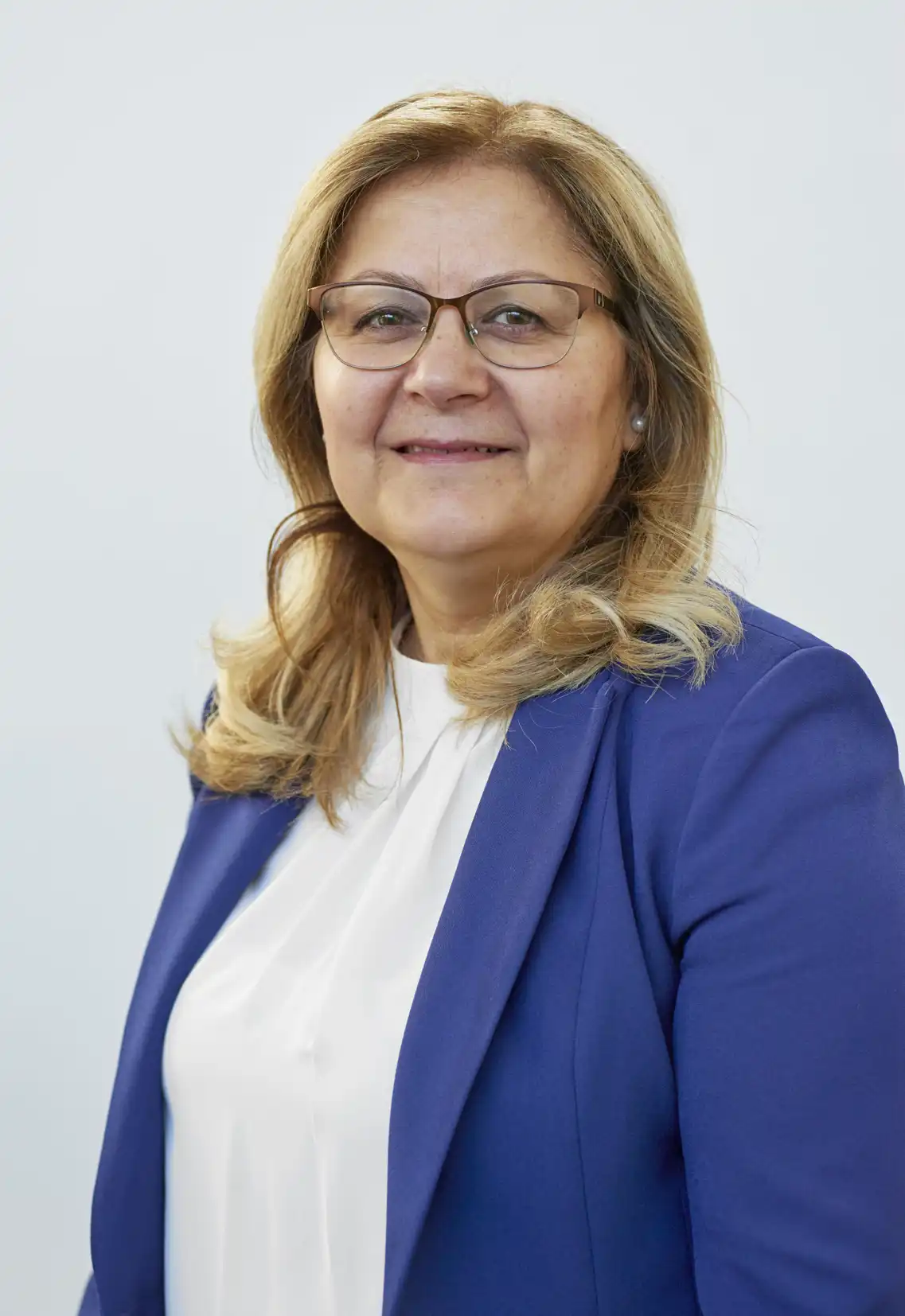 Mevrouw S. (Sultan) Günal - Gezer Lid RvC - Portefeuille politiek-bestuurlijk