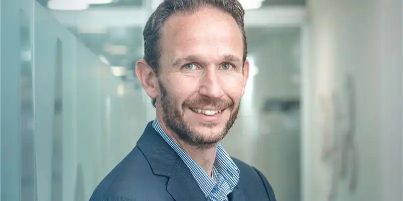 Op de foto nieuwe directeur Facilitair Joost Tibosch