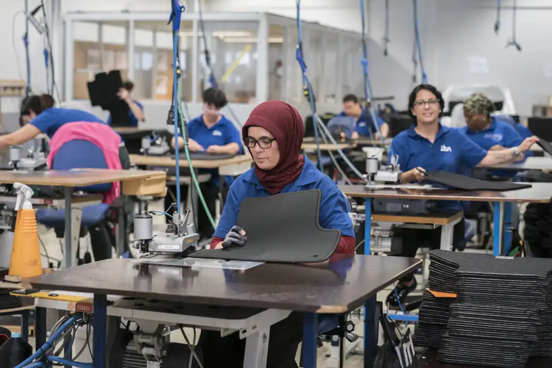 Groep medewerkers lockt automatten