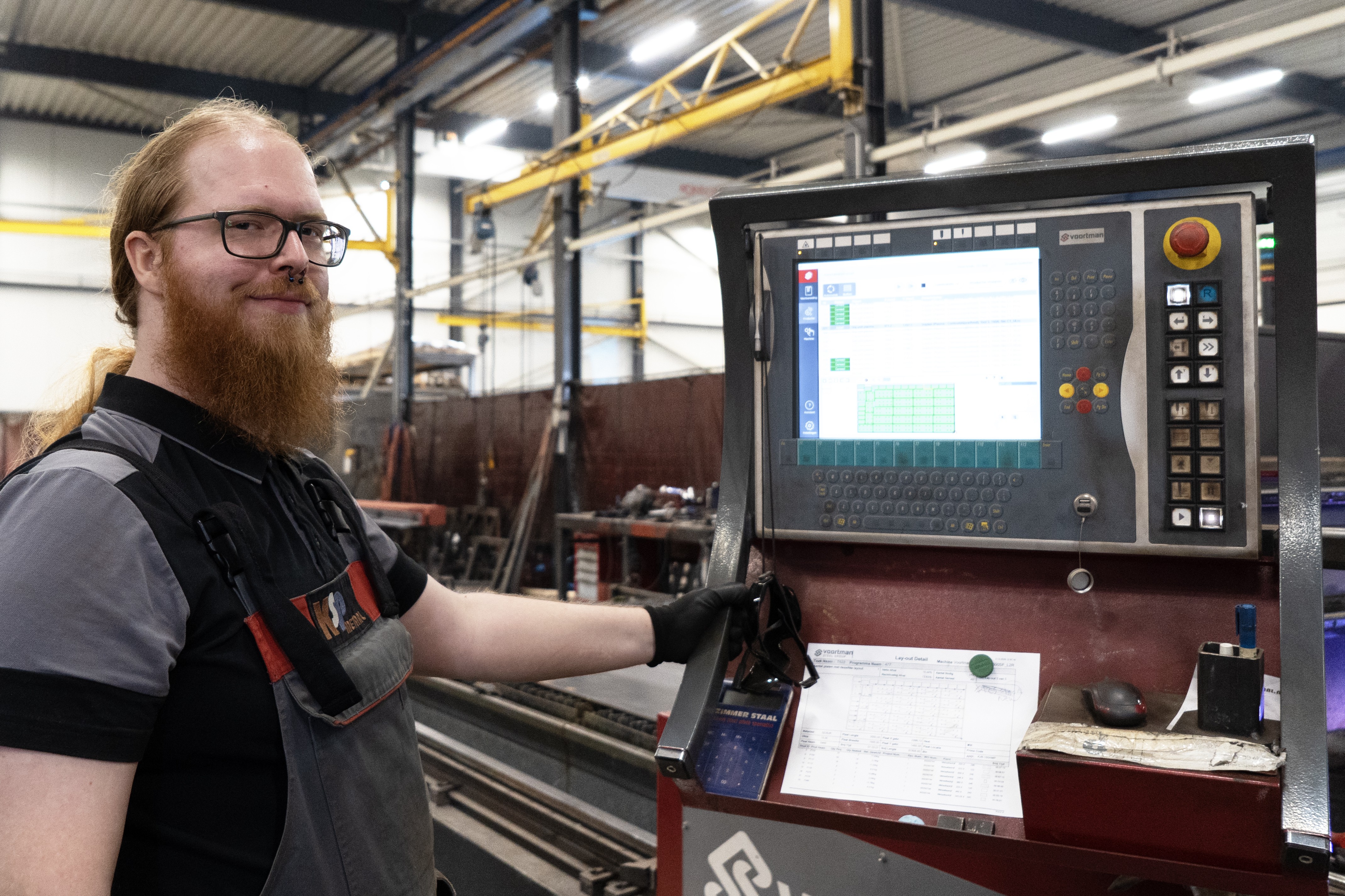 Joshua op zijn werkplek