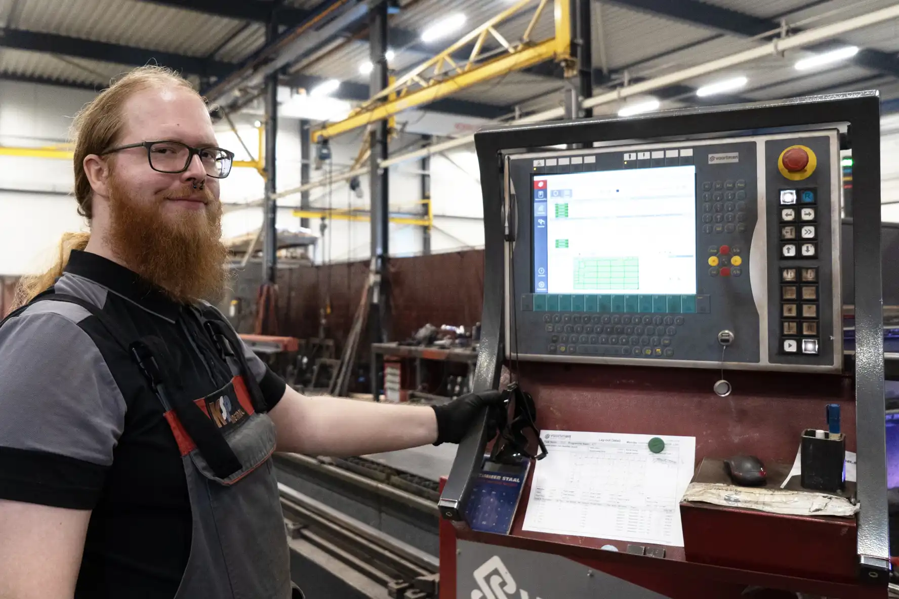 Joshua op zijn werkplek