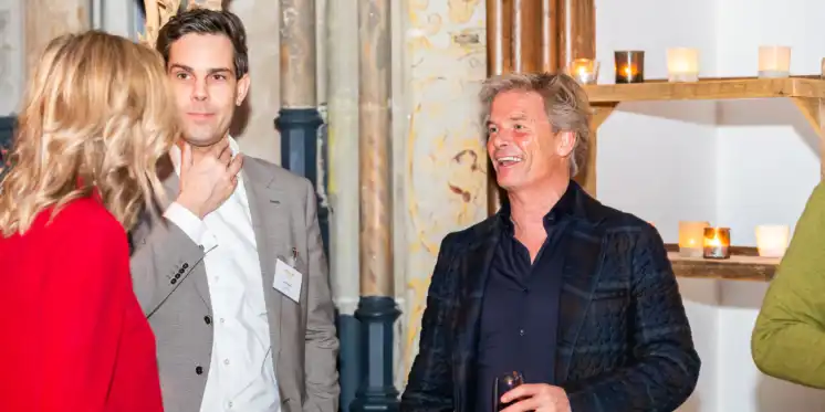 Links op de foto Bart Zegers en rechts daarnaast Bob Hutten