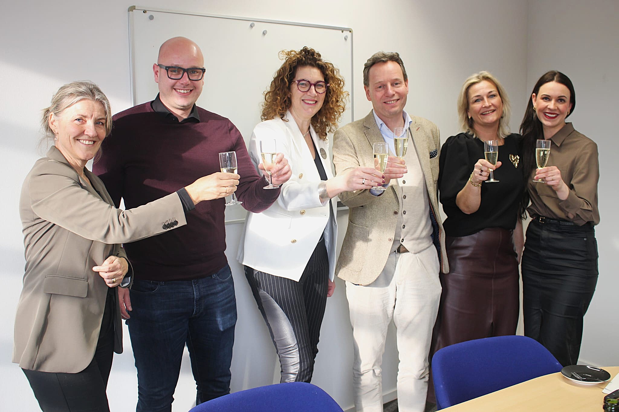 Proosten op contractondertekening BrabantZorg en IBN