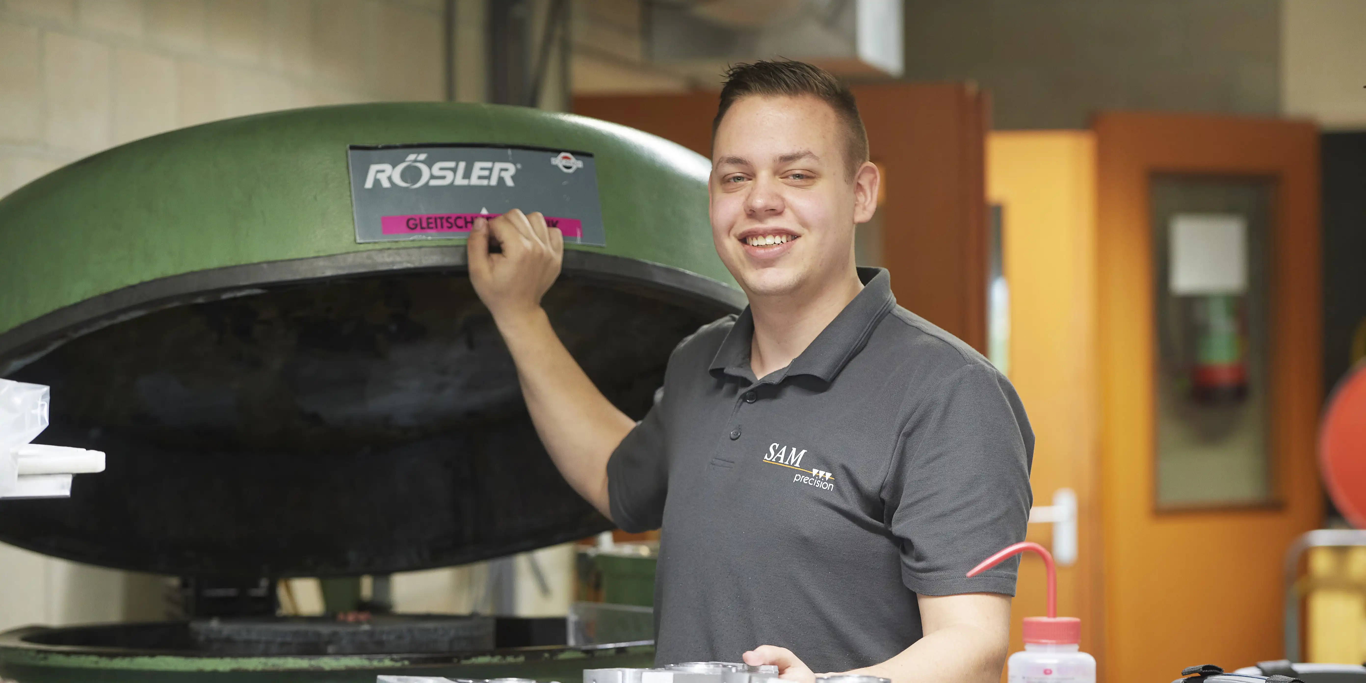 Noah op zijn werkplek